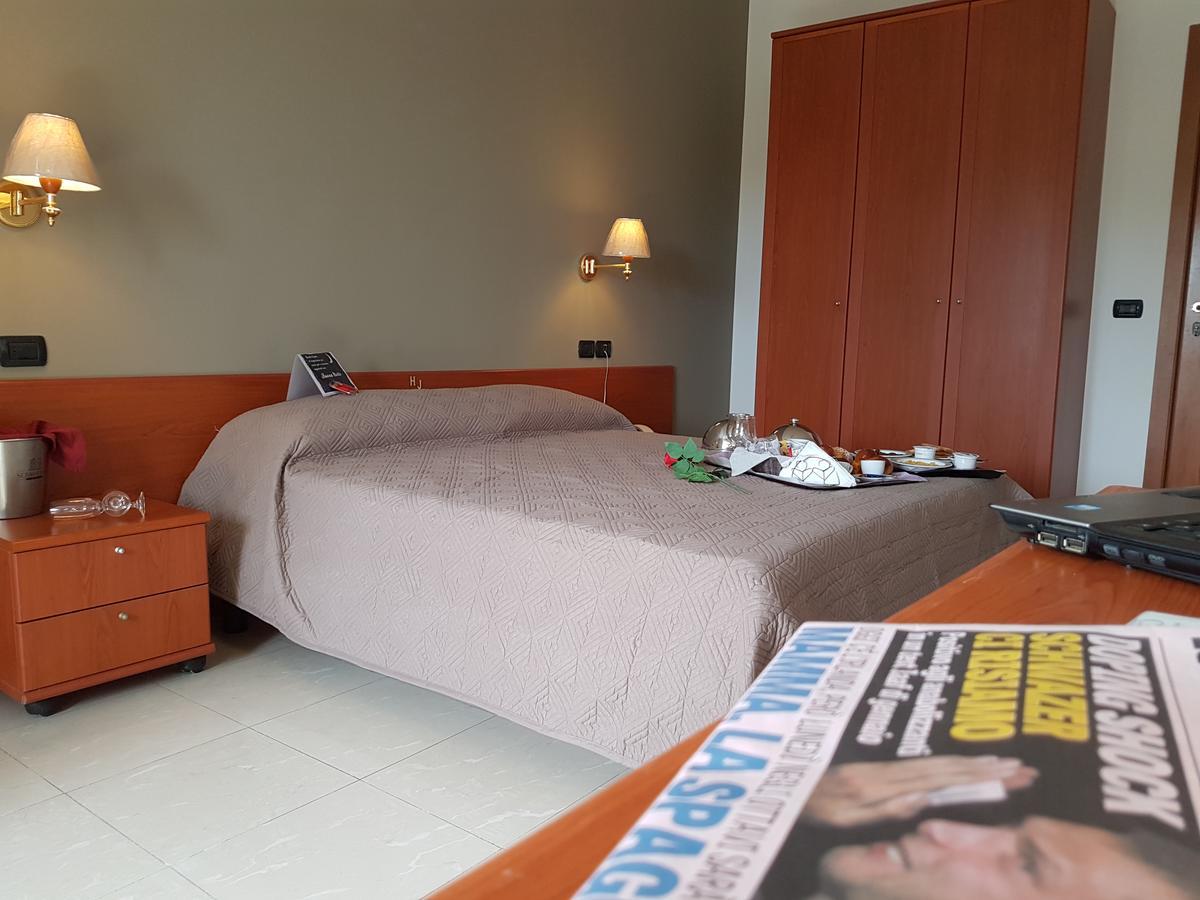 Hotel Joy Castel Volturno Ruang foto