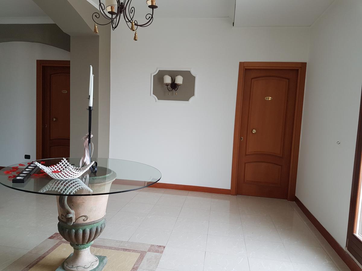 Hotel Joy Castel Volturno Bagian luar foto