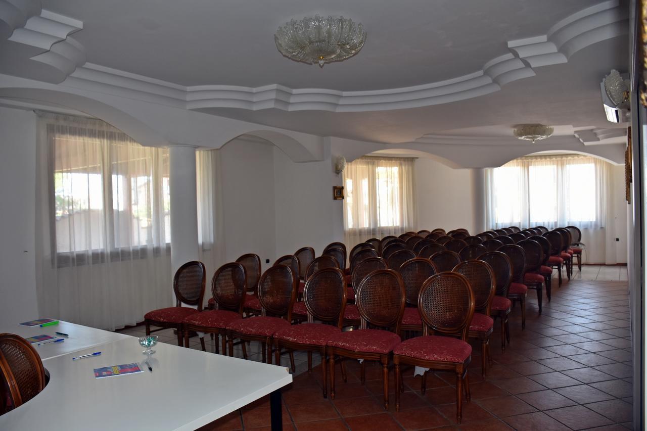 Hotel Joy Castel Volturno Bagian luar foto