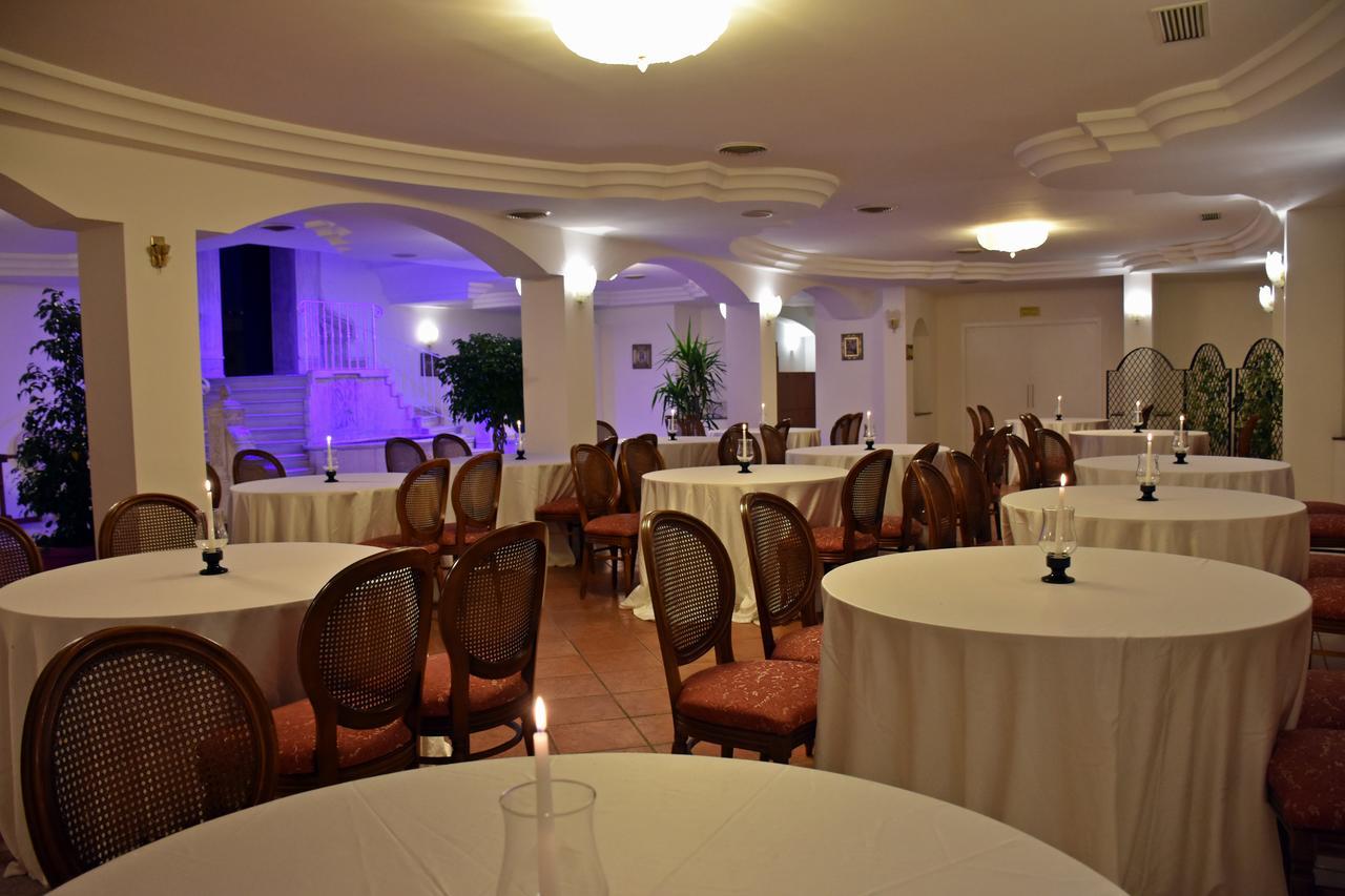 Hotel Joy Castel Volturno Bagian luar foto